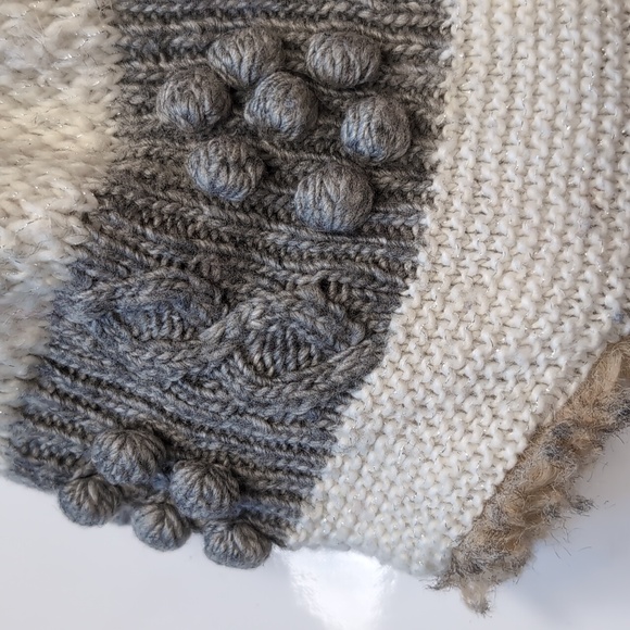 American Eagle Striped Trapper Hat Faux Fur Trim Winter Wool Knit Womens O/S - Picture 7 of 12